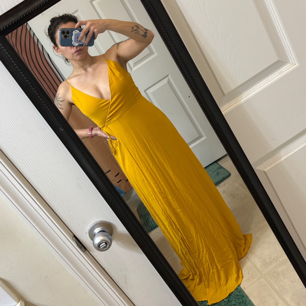 F21 Formal Flowy Maxi Wrap Dress - Picture 7 of 8